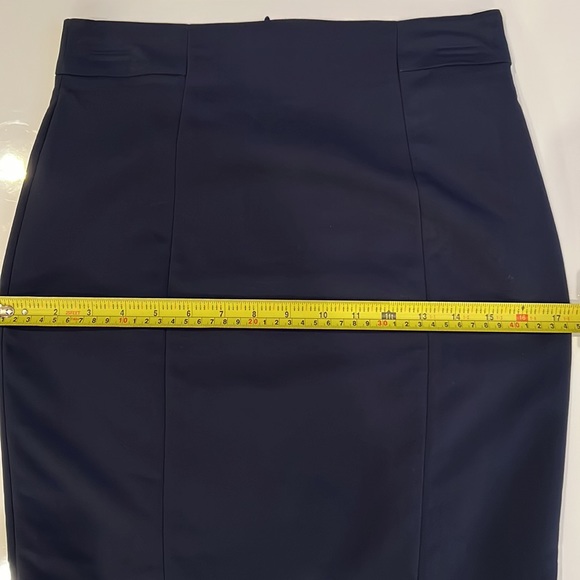 Gorgeous Navy pencil Skirt H&M, lined - Picture 7 of 8